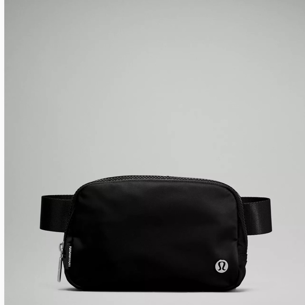 Lululemon everyday bag